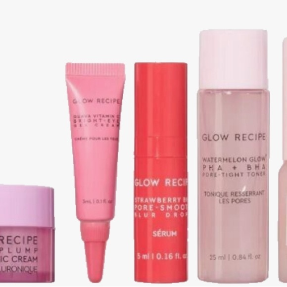 Glow Recipe X Sephora Glowy Skin BFFs
Skincare Kit:Travel Size Items - Picture 4 of 5
